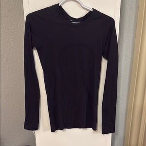 Lululemon Black Long Sleeve Women's Top